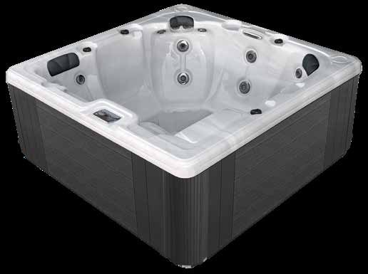 CS7L hot tub